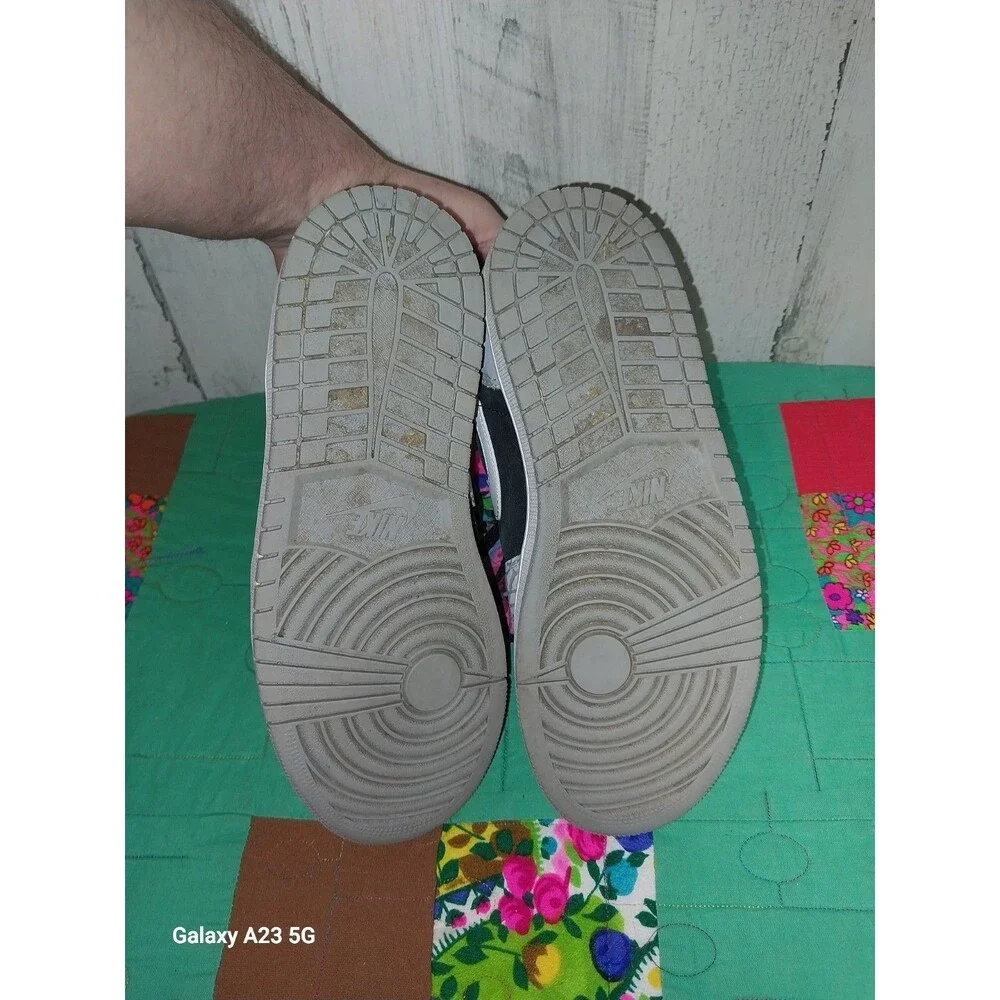 Size 8.5 - Jordan 1 Mid SE Elephant Toe
